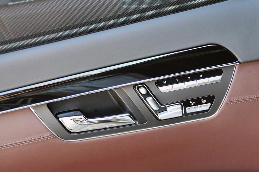  Mercedes-Benz S63 AMG 2012 года  (фото 14 из 50)